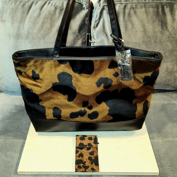 NWOT BUENO CALF HAIR ANIMAL PRINT 3 COMPARTMENT MESSANGER BAG TOTE BROWN & BLACK - Picture 6 of 16
